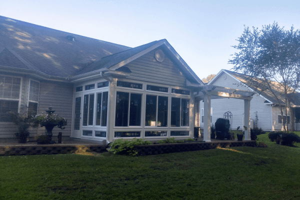 Carolina-Home-Exteriors-Sunroom-_-Pergola1-600x400