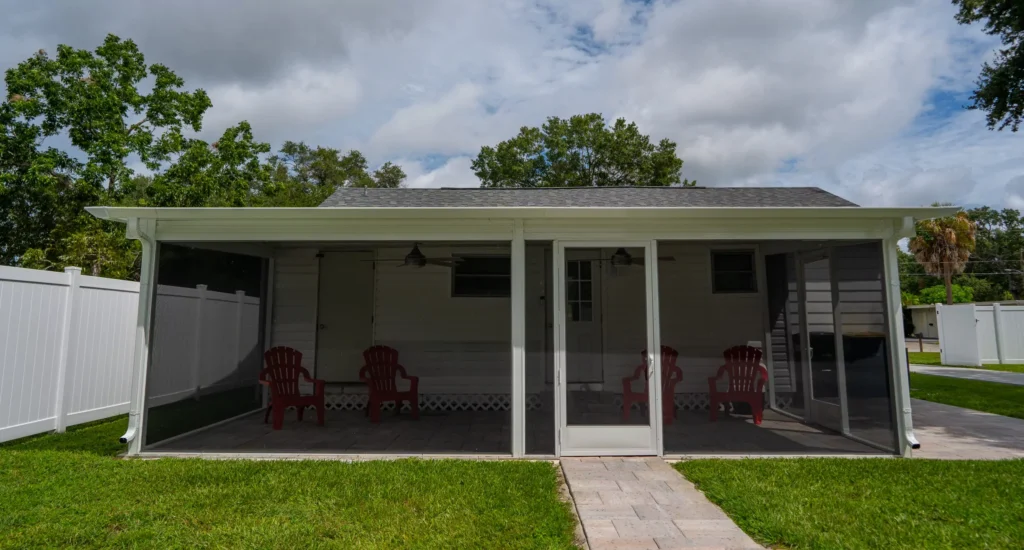 Dolce-Moderno-Screen-Room-Renaissance_Patio-e1665603753383