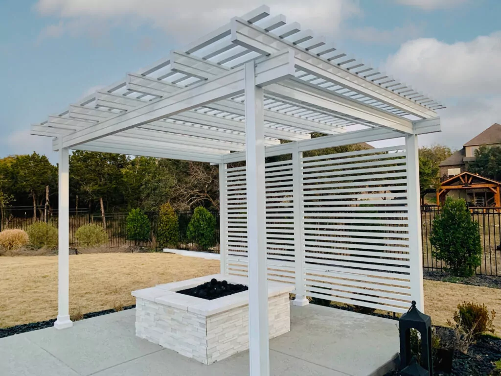 Aria-Pergola-Privacy-Wall-Renaissance_Patio-1-1024x768