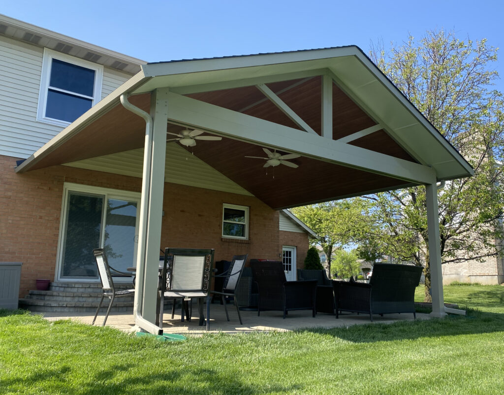 PAV_Cthdrl_Attch_Flor_Ss_OutSd_Day_Edt_RvrCty_OH_0001