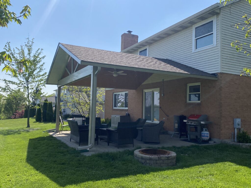 PAV_Cthdrl_Attch_Flor_Ss_OutSd_Day_Org_RvrCty_OH_0005